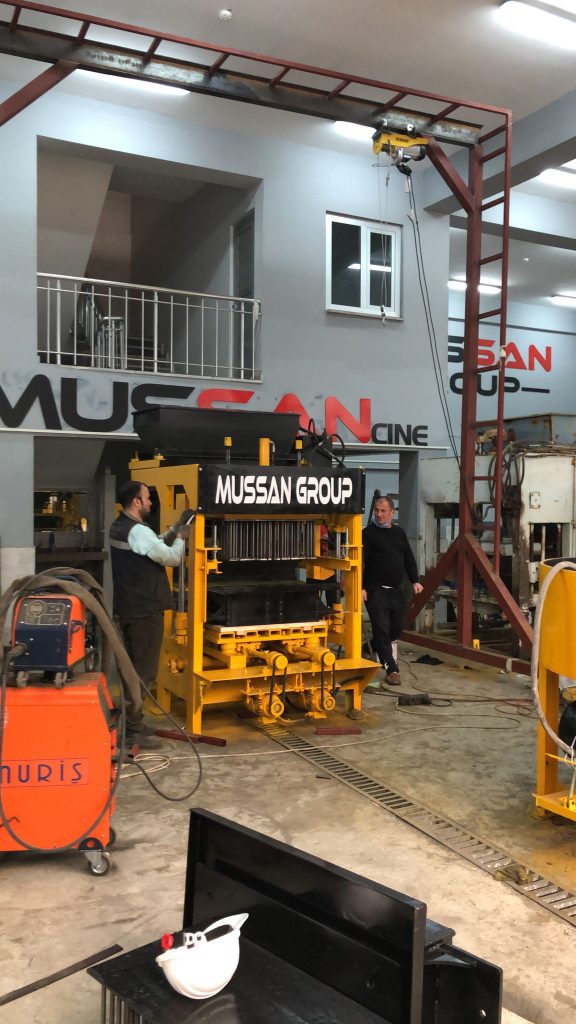 MG4.1 ბლოკის-ქვაფენილის დანადგრი